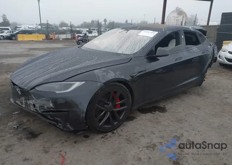 2024 Tesla Model S Plaid Tri Motor All-Wheel Drive z USA, uszkodzony, nr VIN 5YJSA1E66RF534577